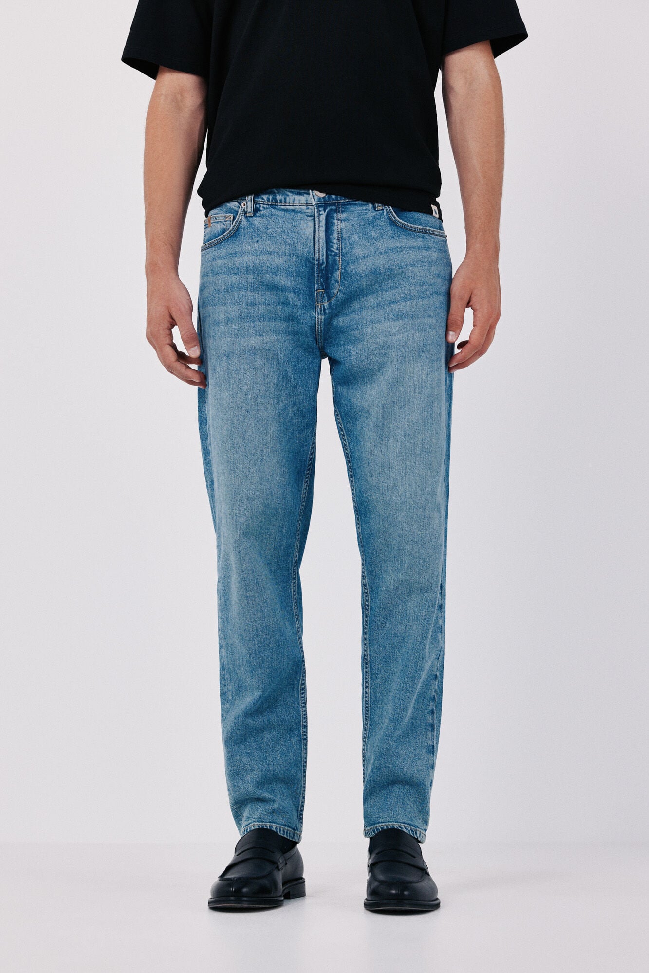 Cortefiel Cal&ccedil;as jeans leves slim tapered
