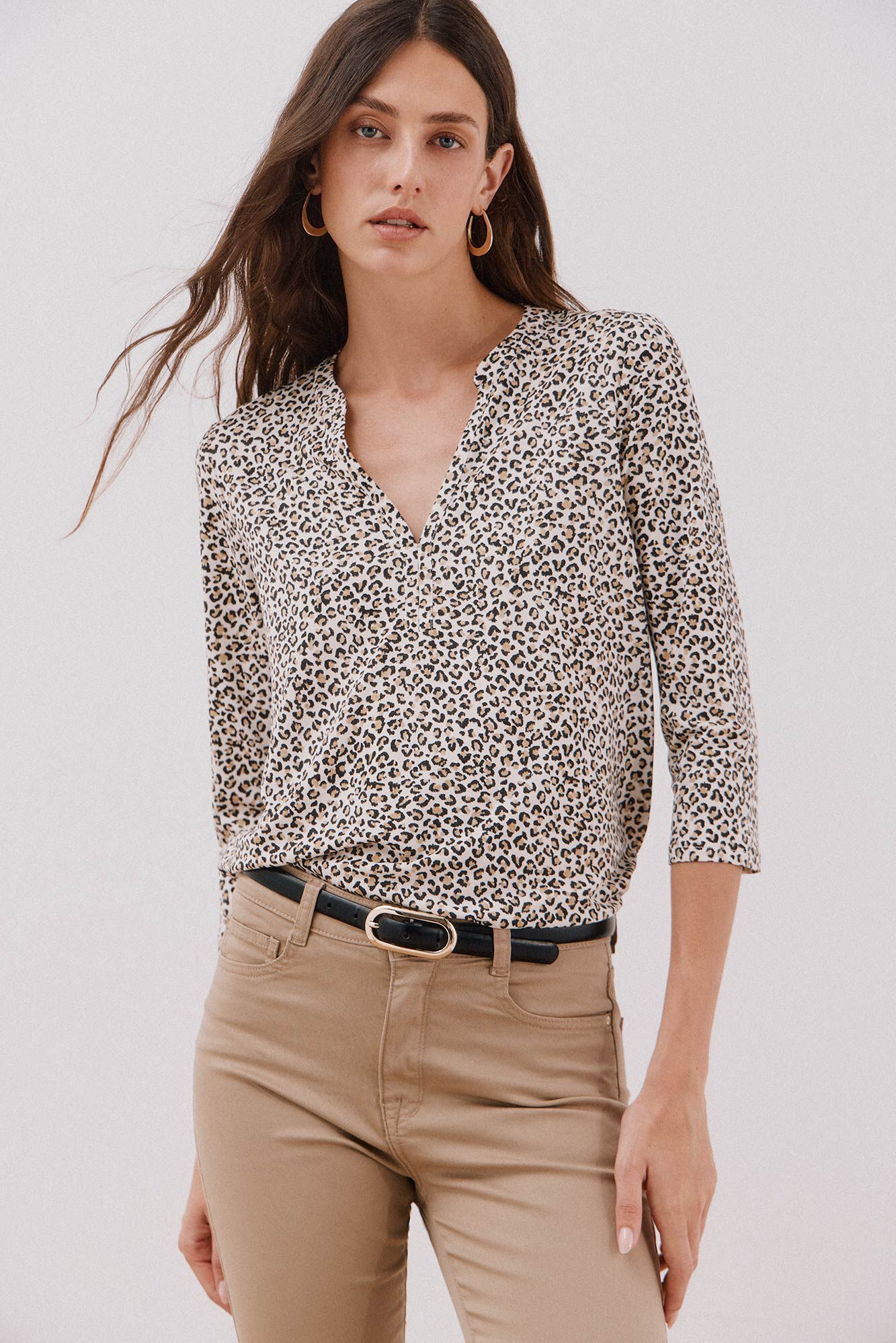 Cortefiel Basic mandarin neckline -shirt