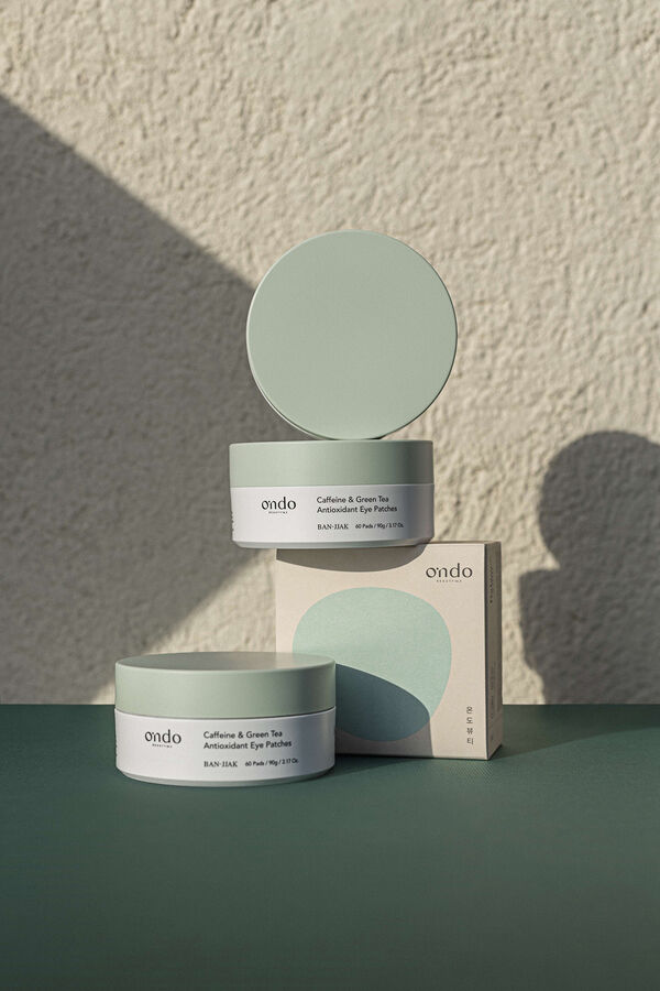 Ondo beauty 36.5 Parches antioxidantes para ojos con cafeína y té verde Blanco