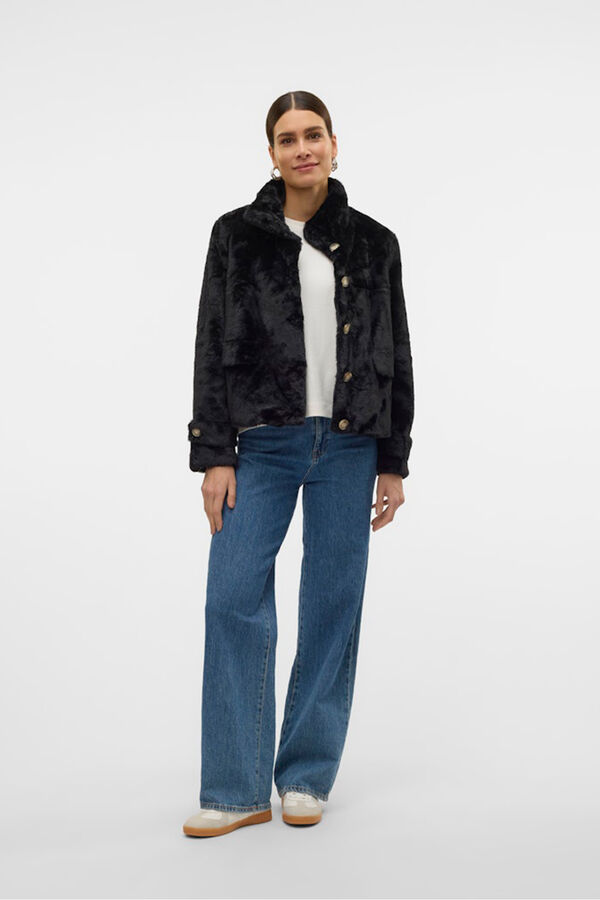Vero Moda Sobretudo curto com efeito de pelo Preto