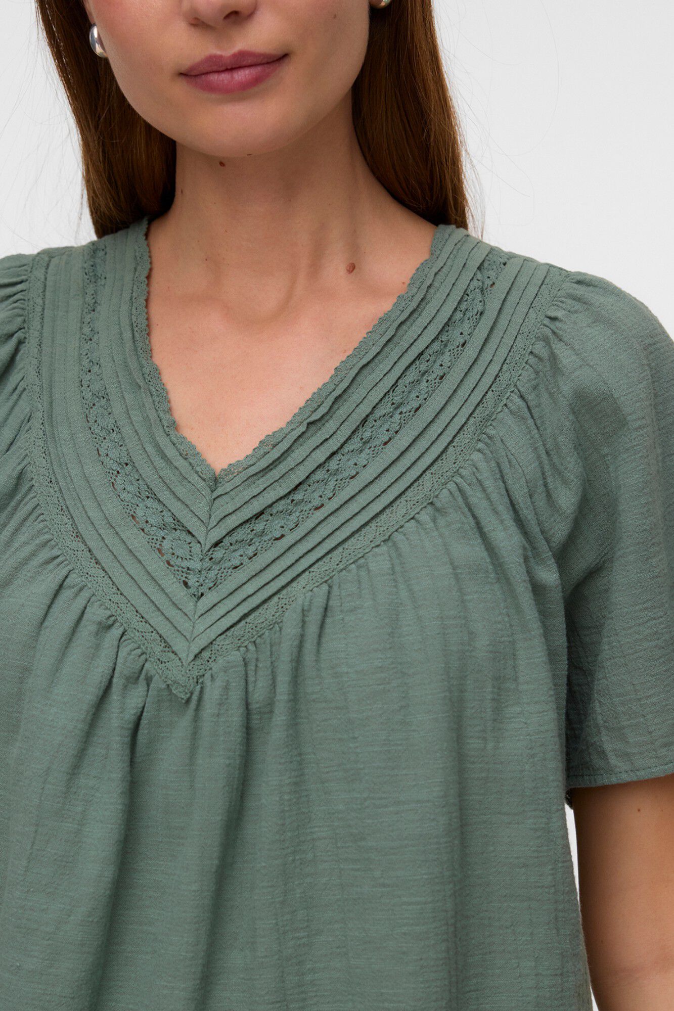 Vero Moda Blusa de algod&atilde;o com recortes