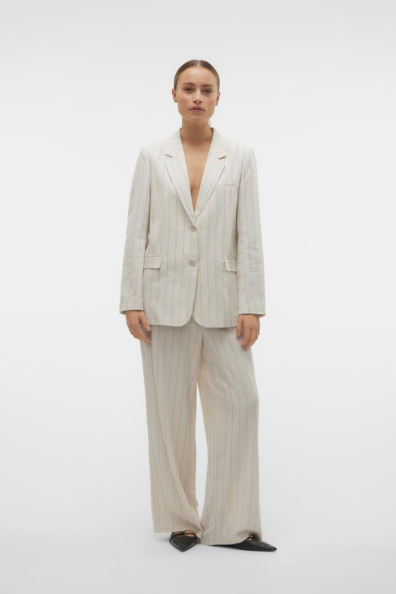Loose fit linen blazer Women s blazers Cortefiel