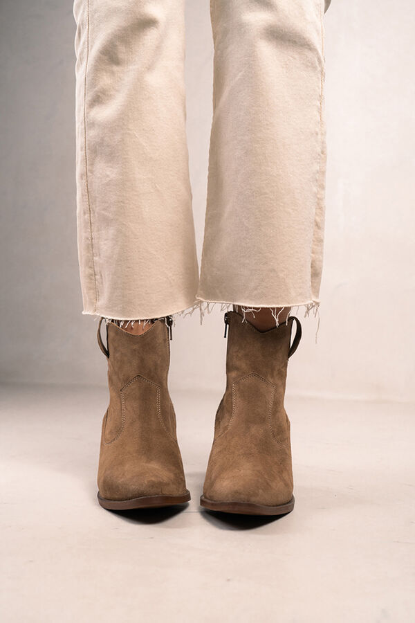 Bryan Stepwise Botins de pele Agustina Tostado