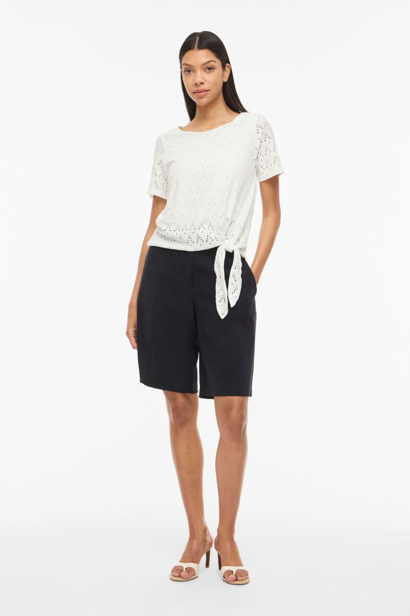 Vila Top de manga curta com recortes em algod&atilde;o