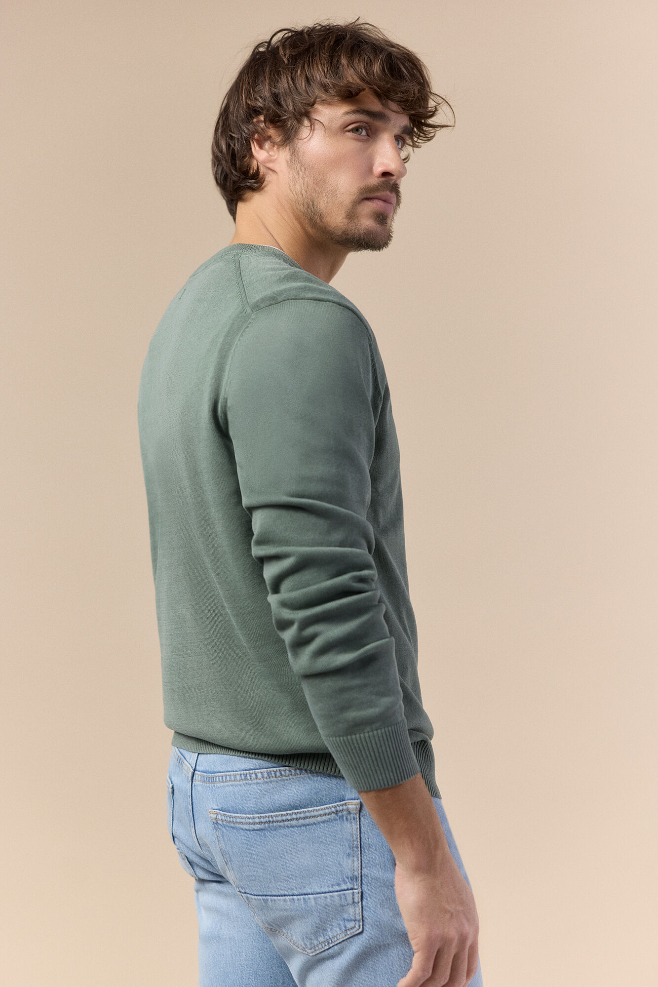 OOTO Camisola gola em bico em algod&atilde;o lavado