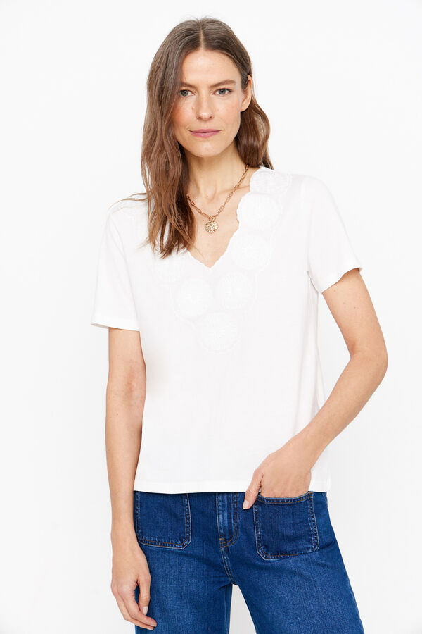 Cortefiel V-neck embroidered T-shirt White