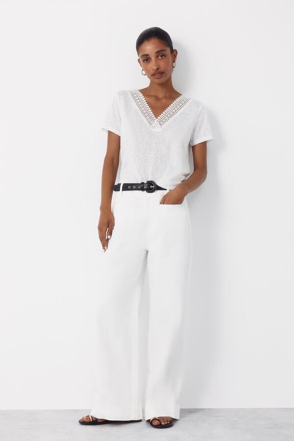 Cortefiel Camiseta com bico e enfeites Branco