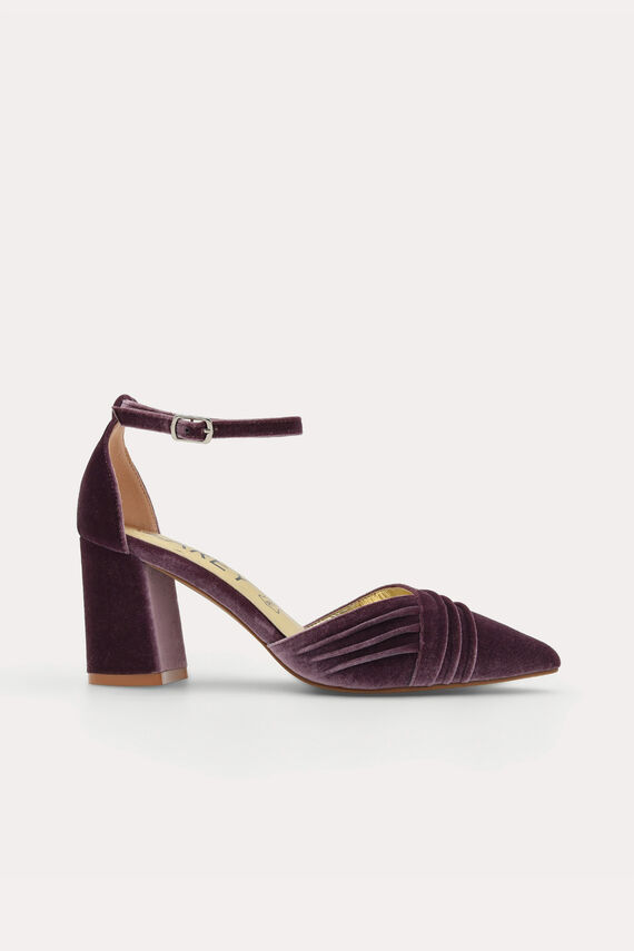 Zapato terciopelo puntera cerrada