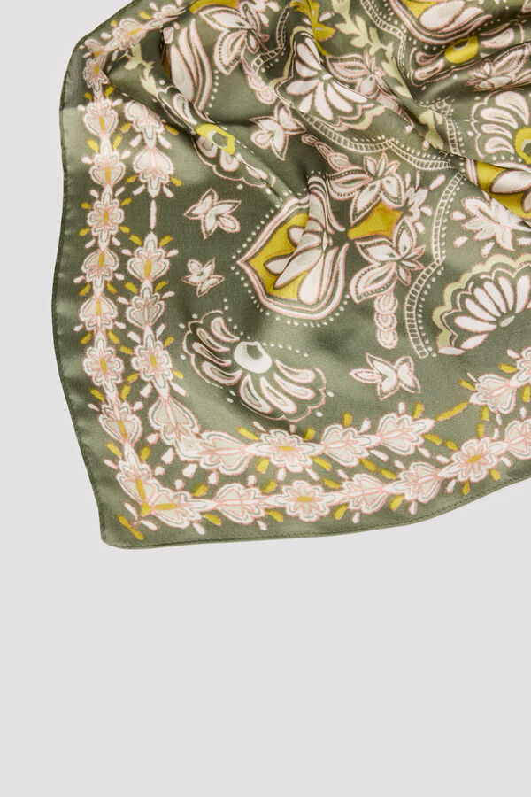 Cortefiel Fular estampado bot&aacute;nico Estampado verde