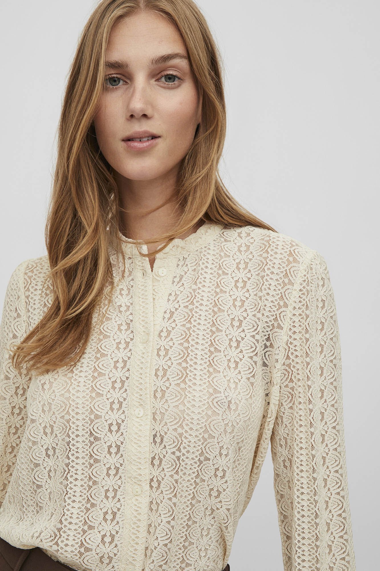 Vila Camisa de renda