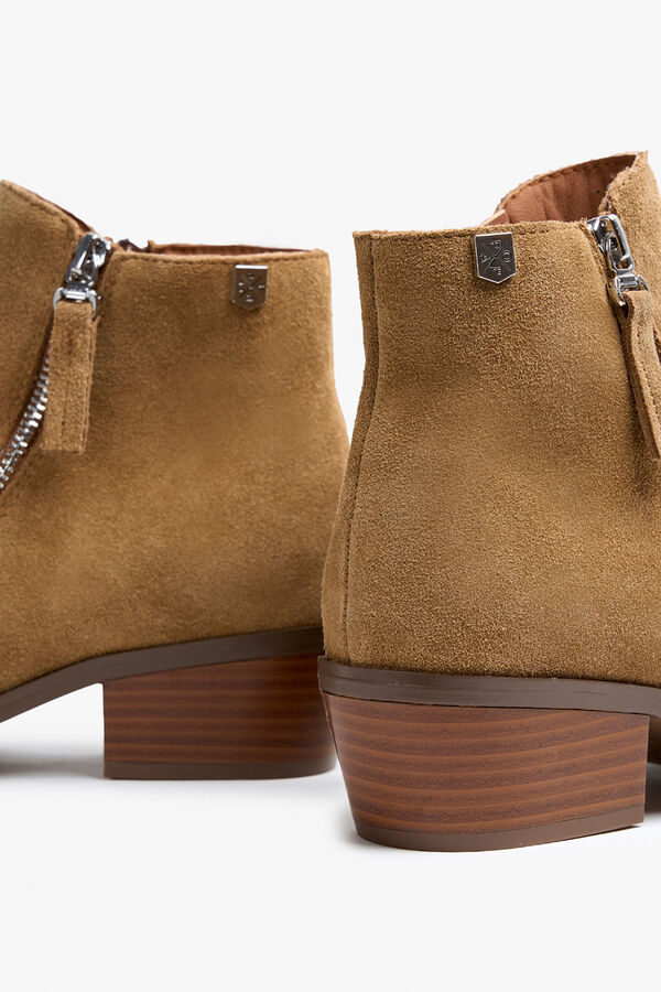 Popa Botim Feminina Urbana Croute Castanho