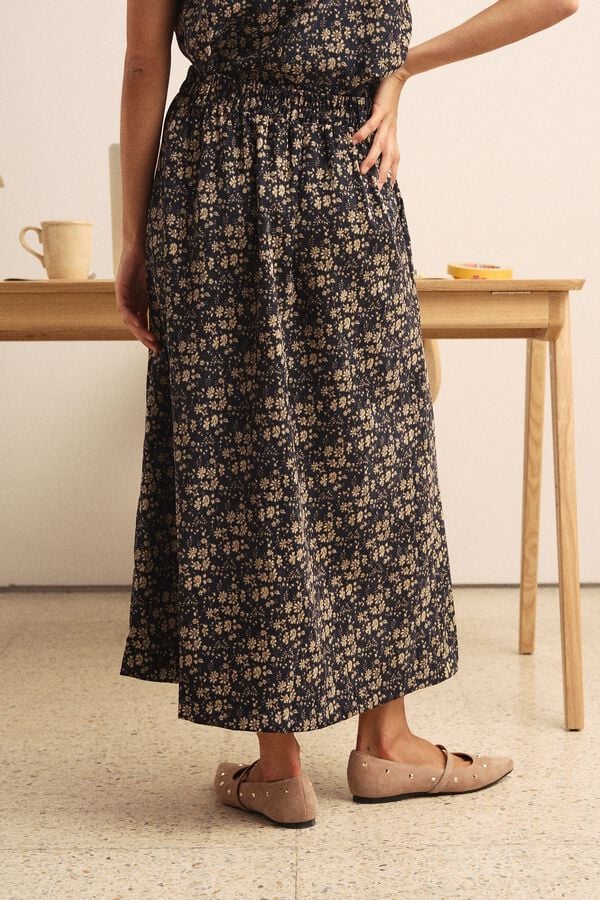 Pol&iacute;n Et Moi Abeny floral midi skirt Black