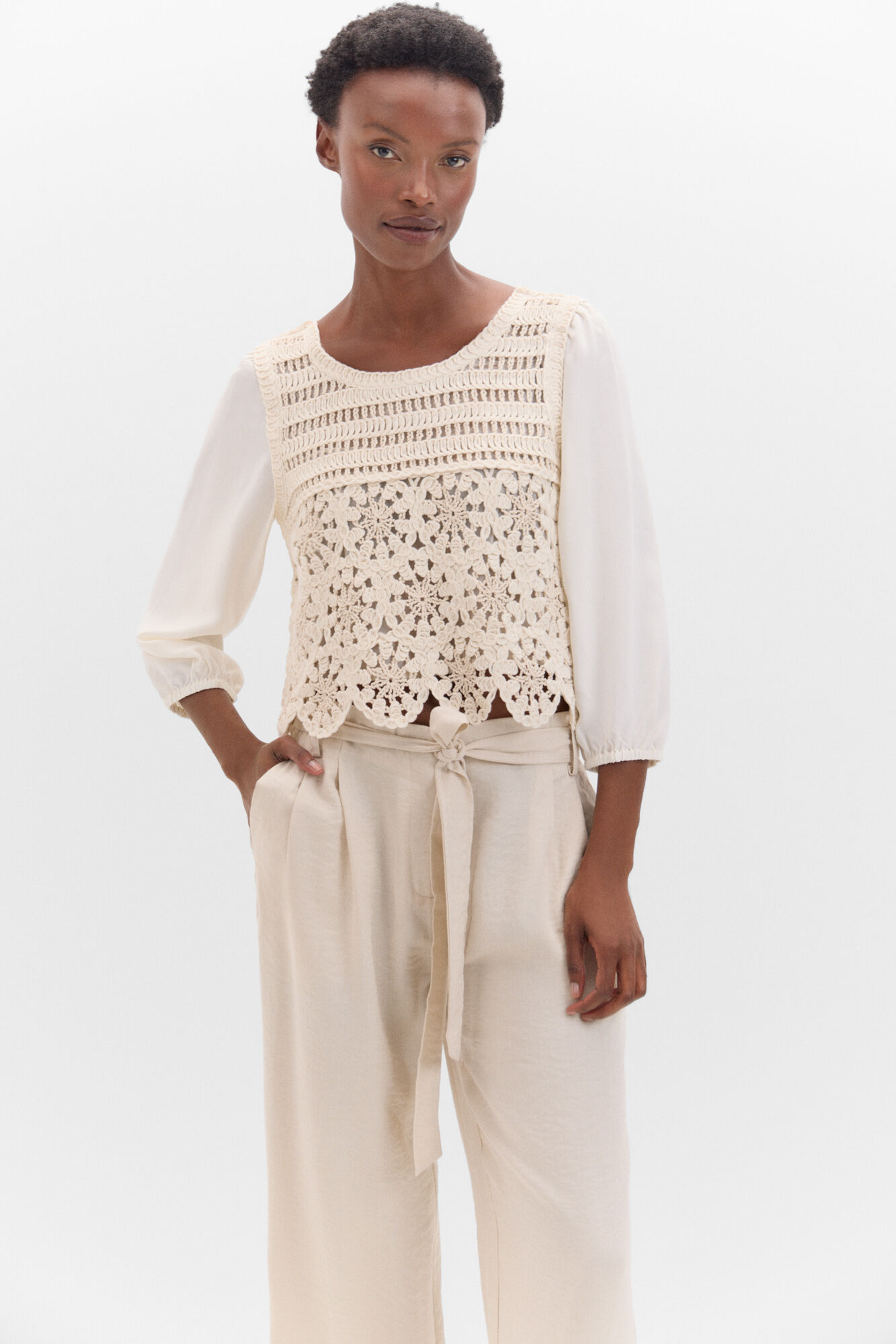 Blusa combinada crochet Blusas de mulher Cortefiel