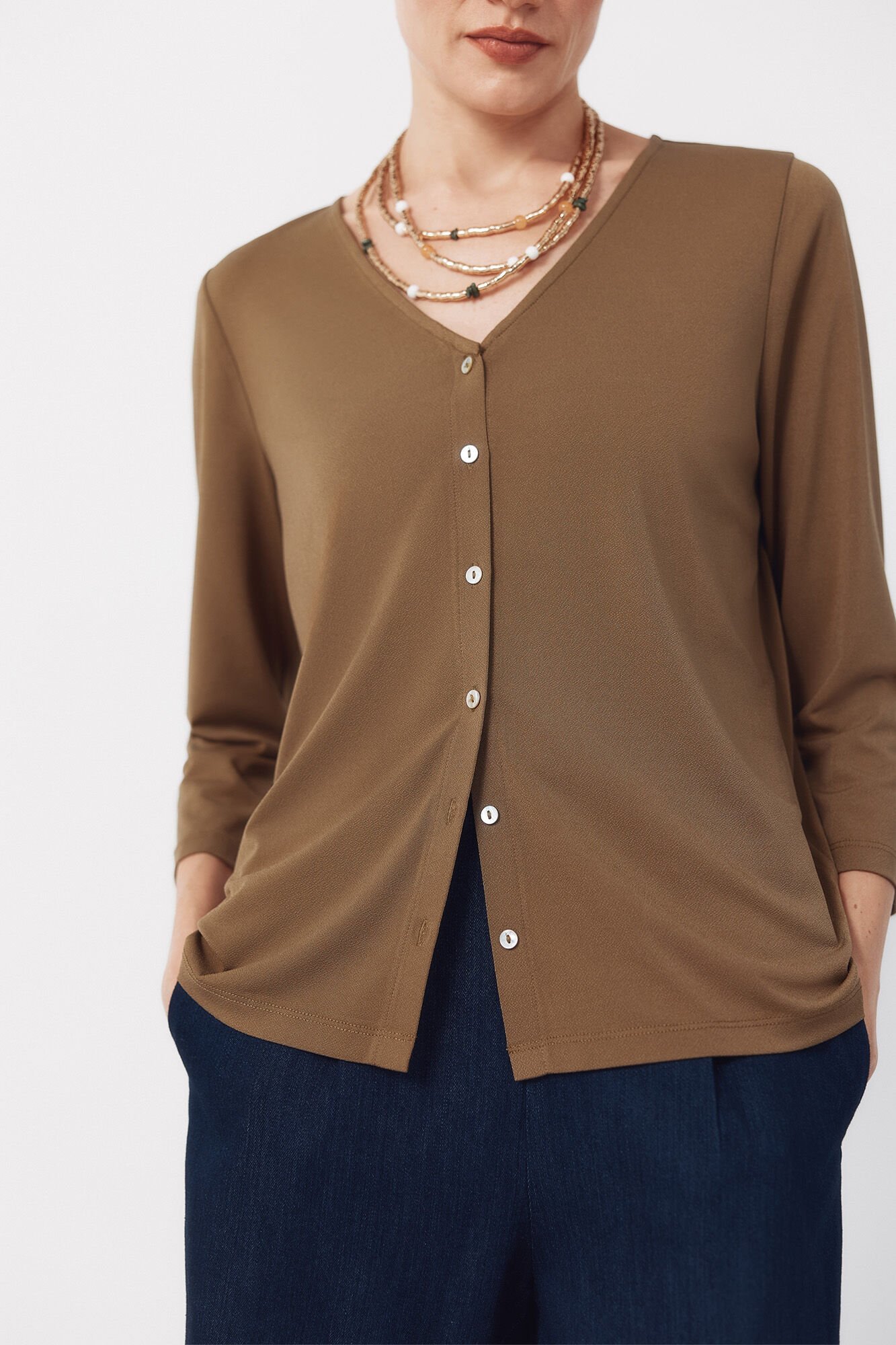 Cortefiel V- neckline top with buttons
