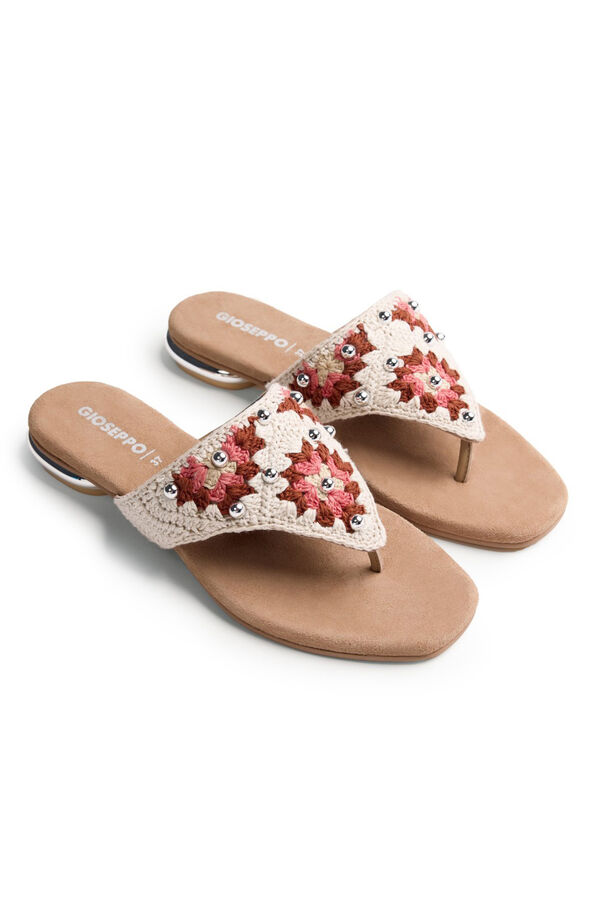 Gioseppo Sand&aacute;lias em crochet com tachas Isiolo Tostado