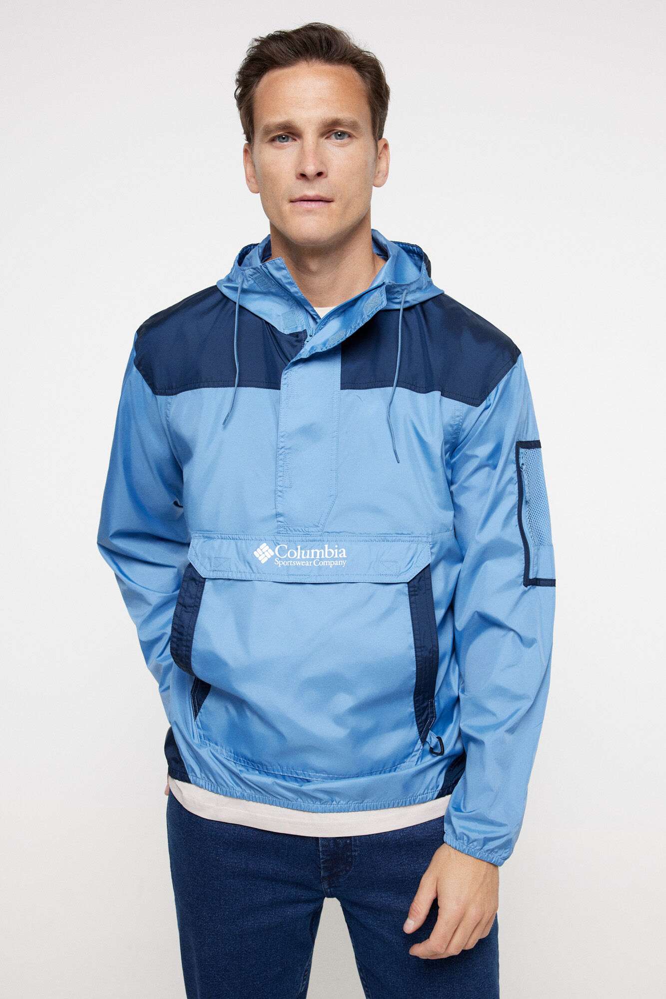 Men s Columbia Challenger windbreaker Men s coats Cortefiel