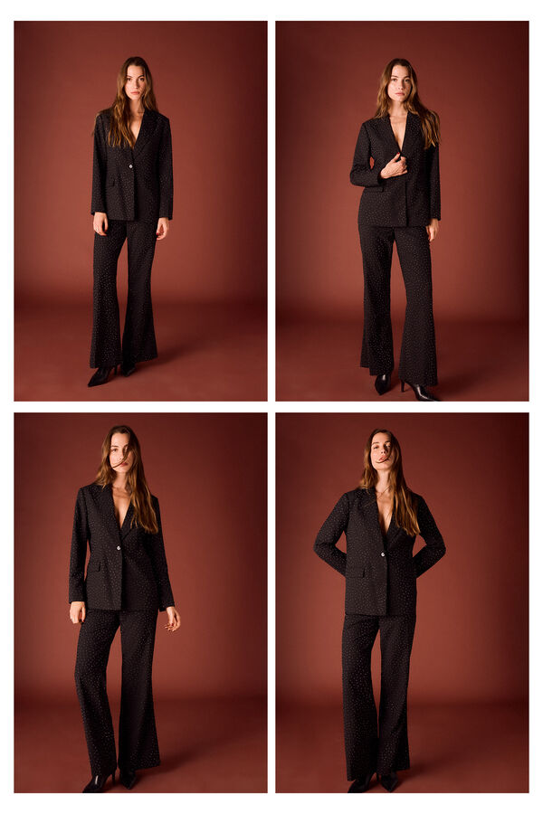 Slowlove Blazer entallada de strass. Negro