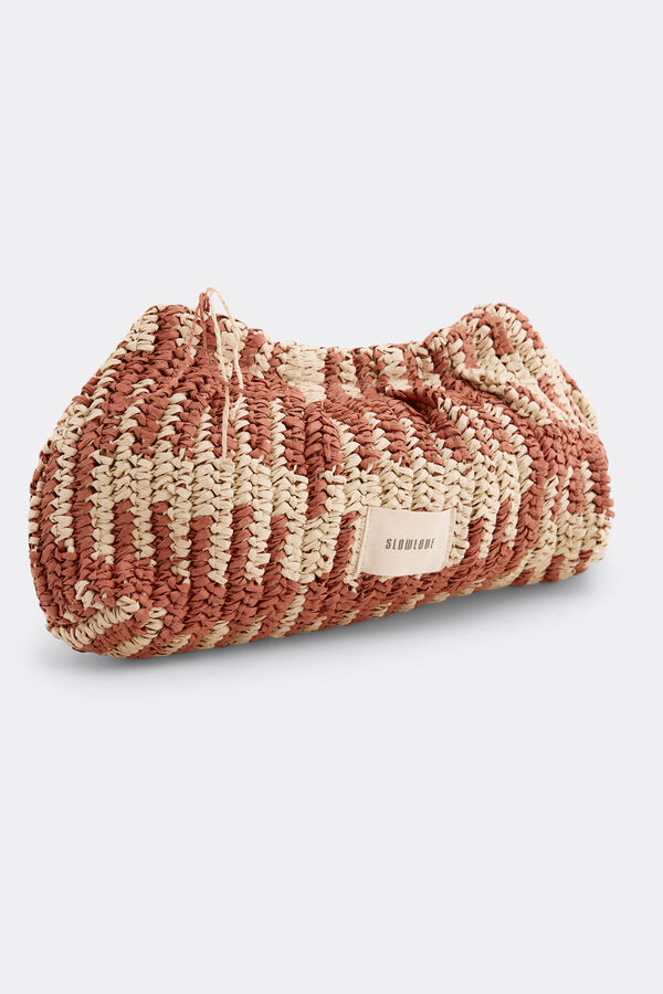 Slowlove Bolso pouch rafia Estampado marr&oacute;n
