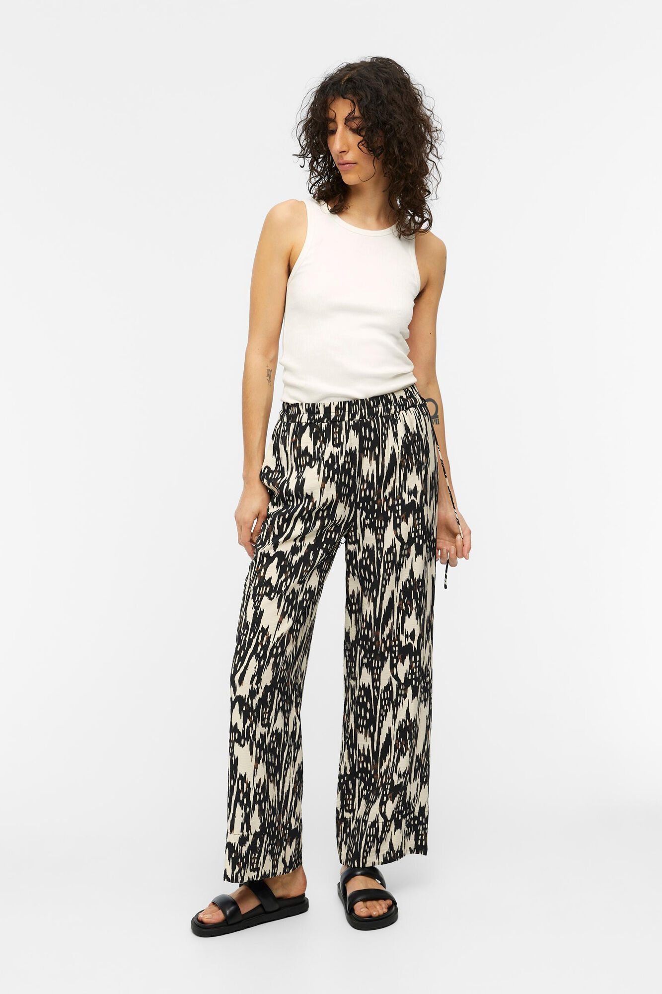 Pantalones de mujer best sale cortefiel