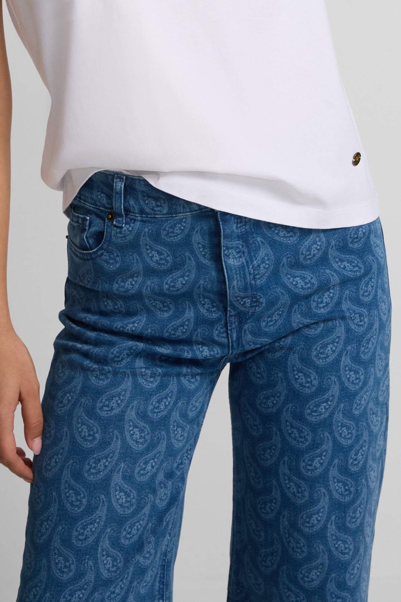 Silbon Cal&ccedil;a denim com estampado paisley