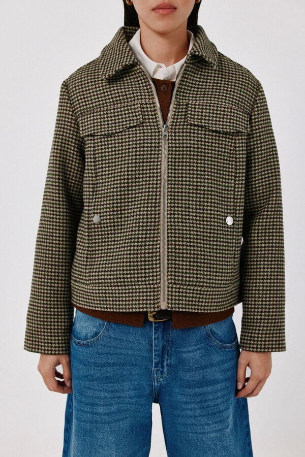 Cortefiel Short zip fastening jacket Printed green