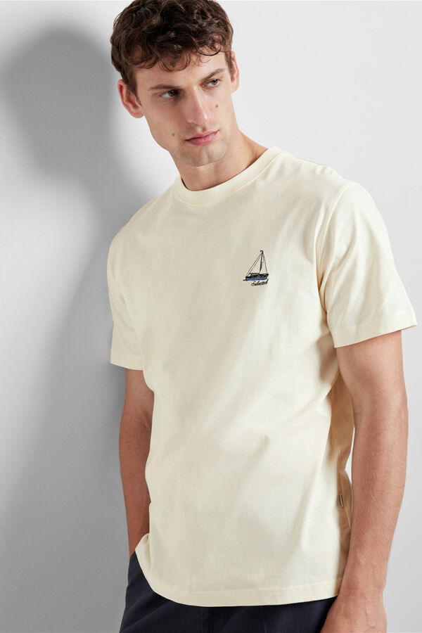 Cortefiel Short-sleeved T-shirt with embroidered detail, in 100% organic cotton White