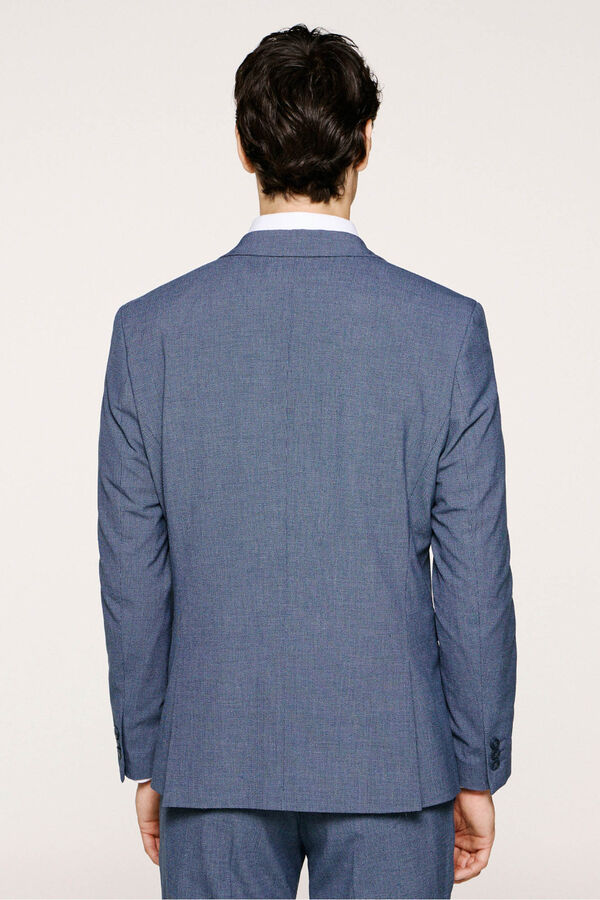 Selected Americana Slim Fit confeccionada con materiales reciclados. Azul marino