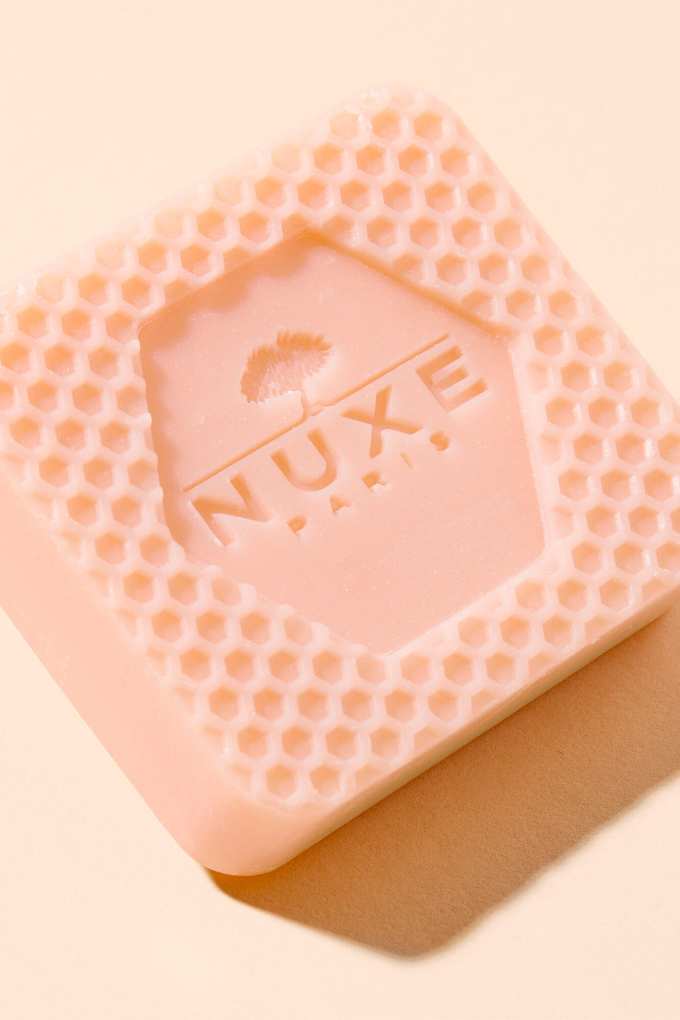 Nuxe Champ&uacute; s&oacute;lido suave&nbsp;r&ecirc;ve de miel 65 gr