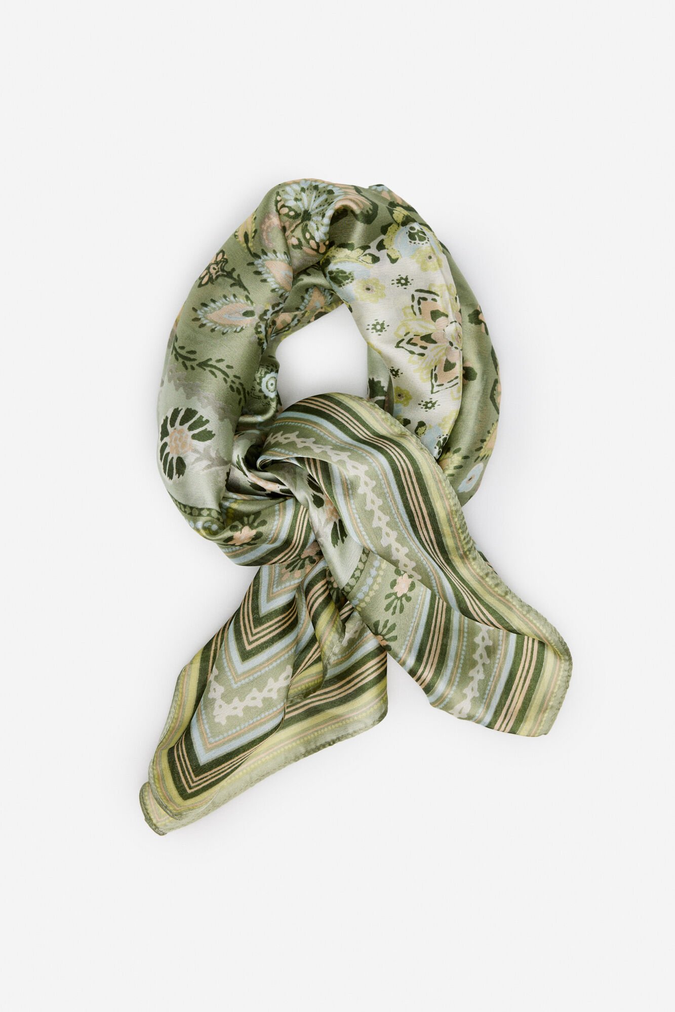 Cortefiel Paisley satin scarf