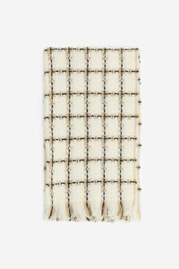 Cortefiel Checked scarf with lurex. Ivory