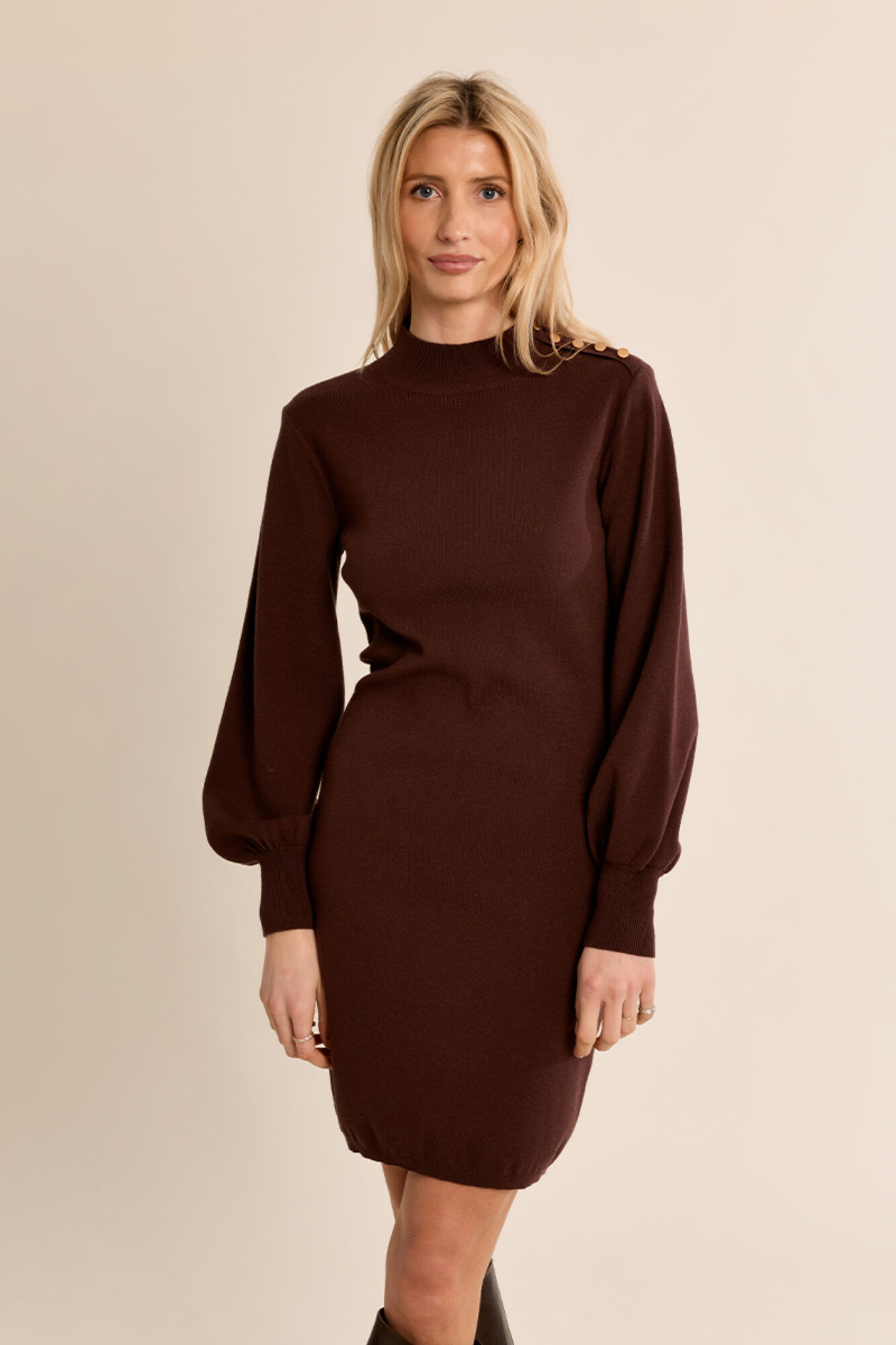 Molly Bracken Vestido curto com bot&otilde;es