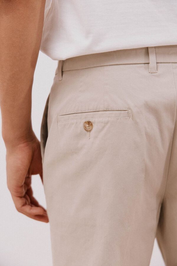 Cortefiel Pantalón chino confort tapered fit Beige