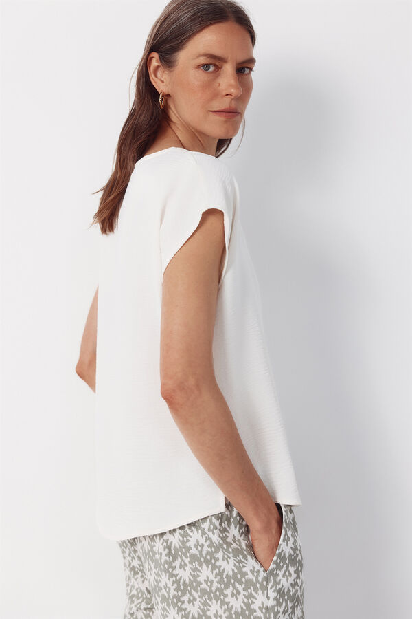 Cortefiel Flowy short-sleeve blouse Ivory