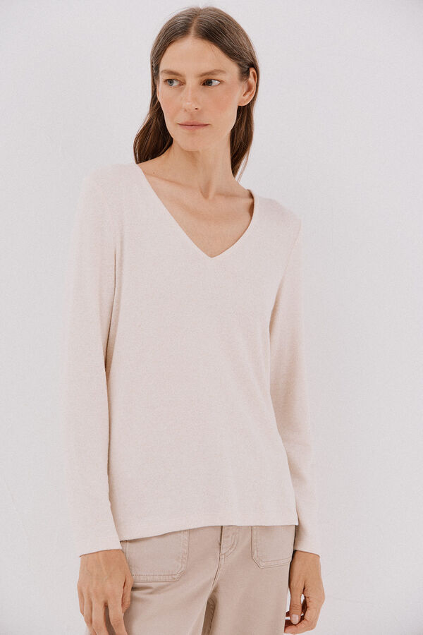Cortefiel Essential v-neck t-shirt Ivory
