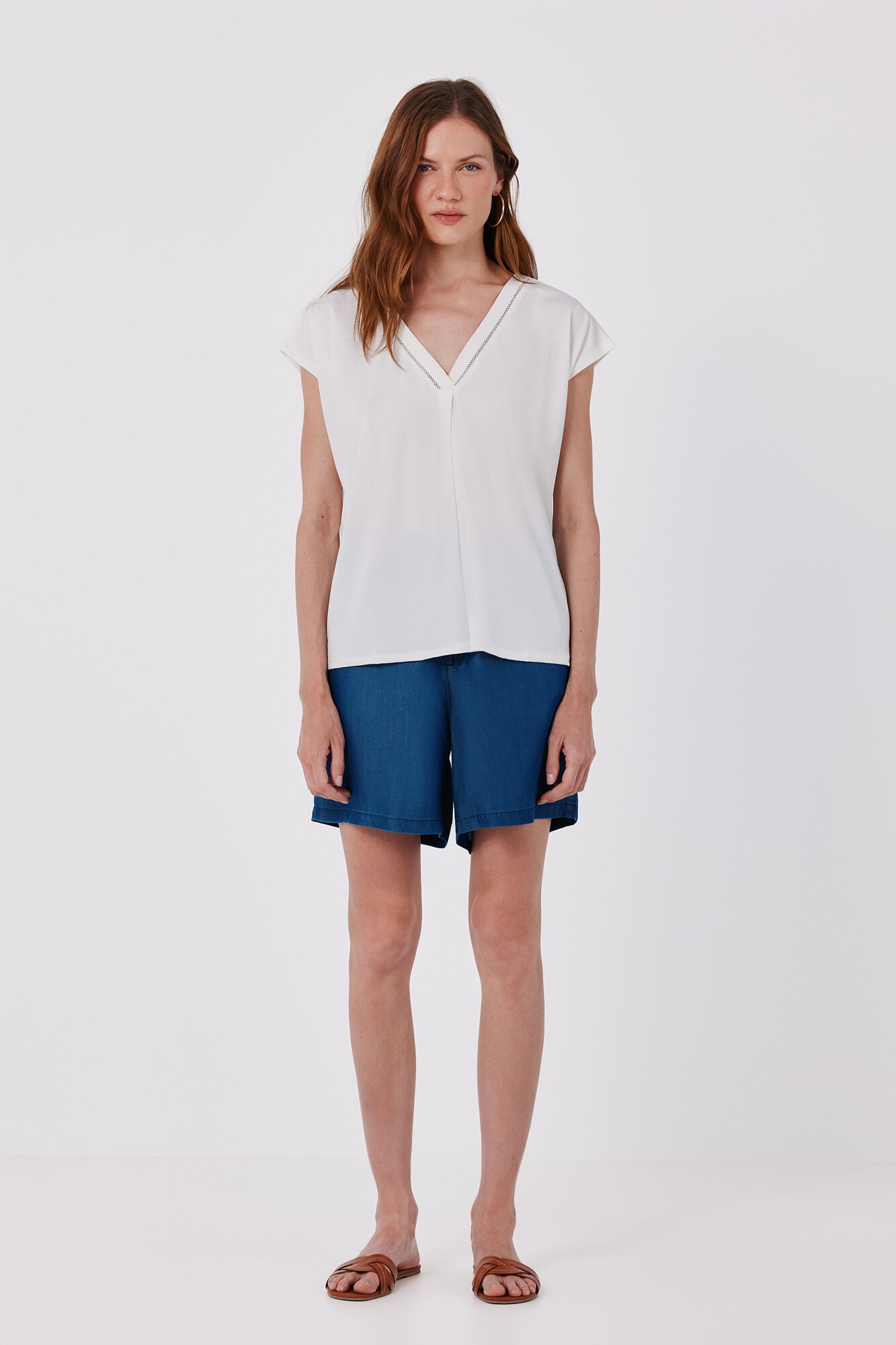 Cortefiel V-neck T-shirt with lace detail