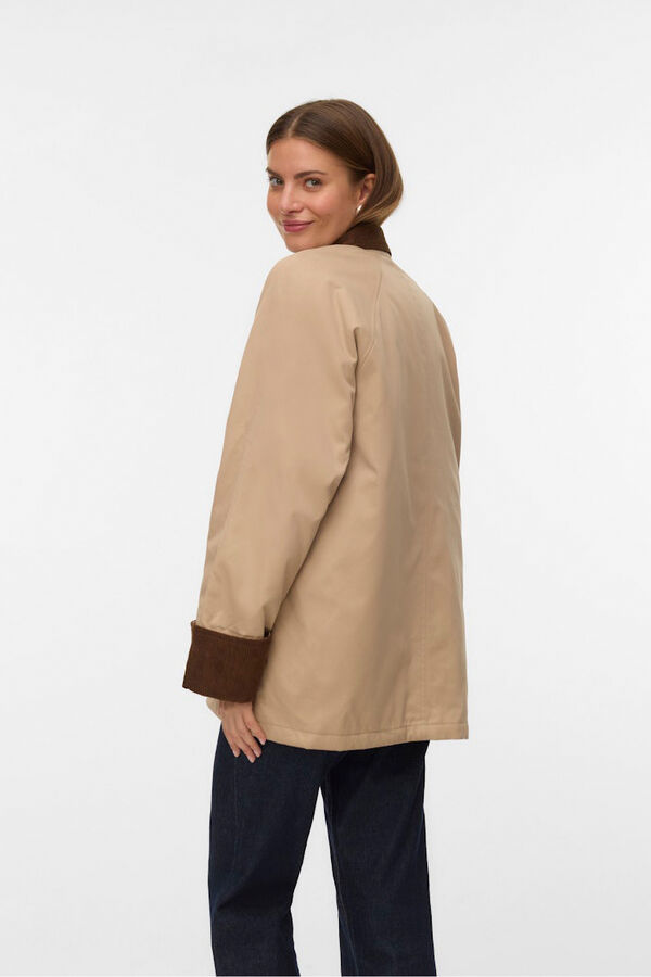 Vero Moda Parka encerada com v&aacute;rios bolsos  Castanho