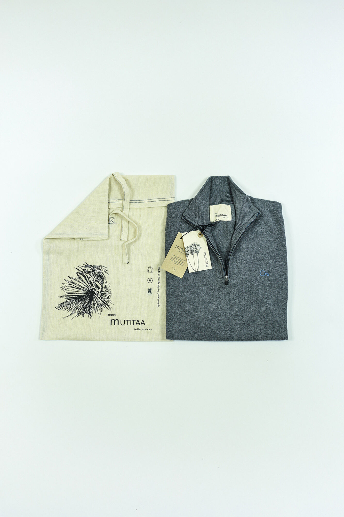 Mutitaa Camisola Chen com gola na fecho-&eacute;clair