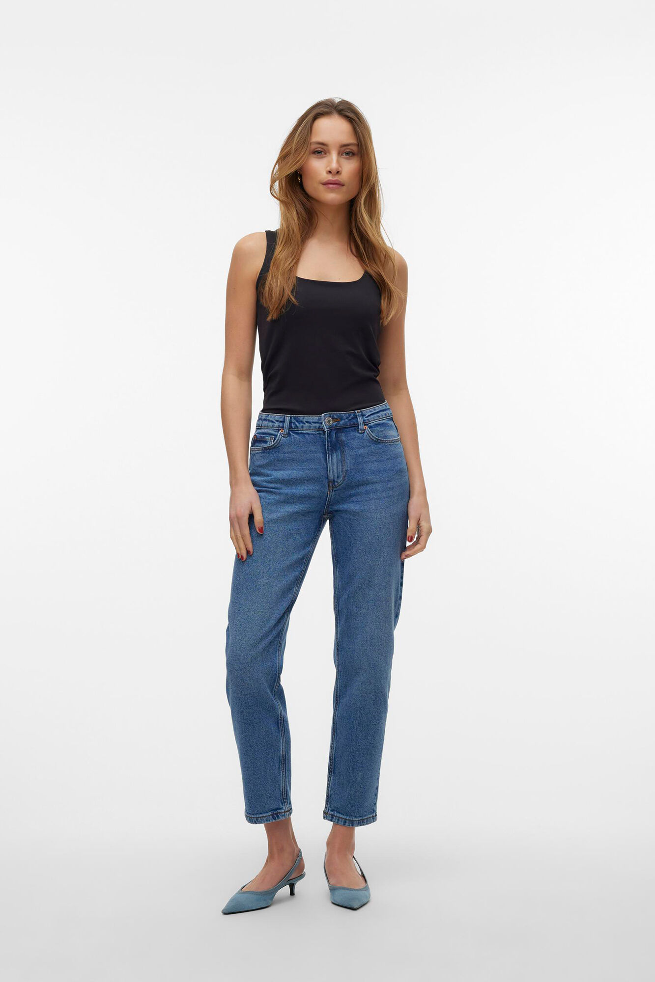 Vero Moda Jeans retas de cintura m&eacute;dia