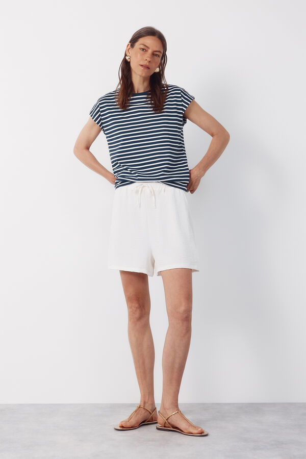 Cortefiel Basic t-shirt with gold buttons Printed blue
