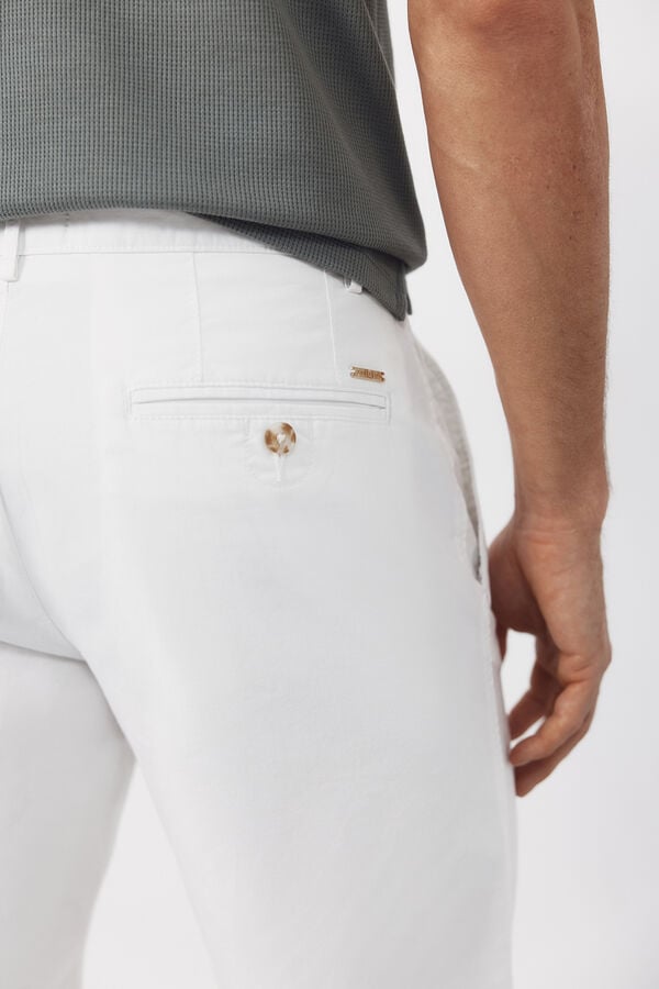 Cortefiel Chino Bermuda shorts White