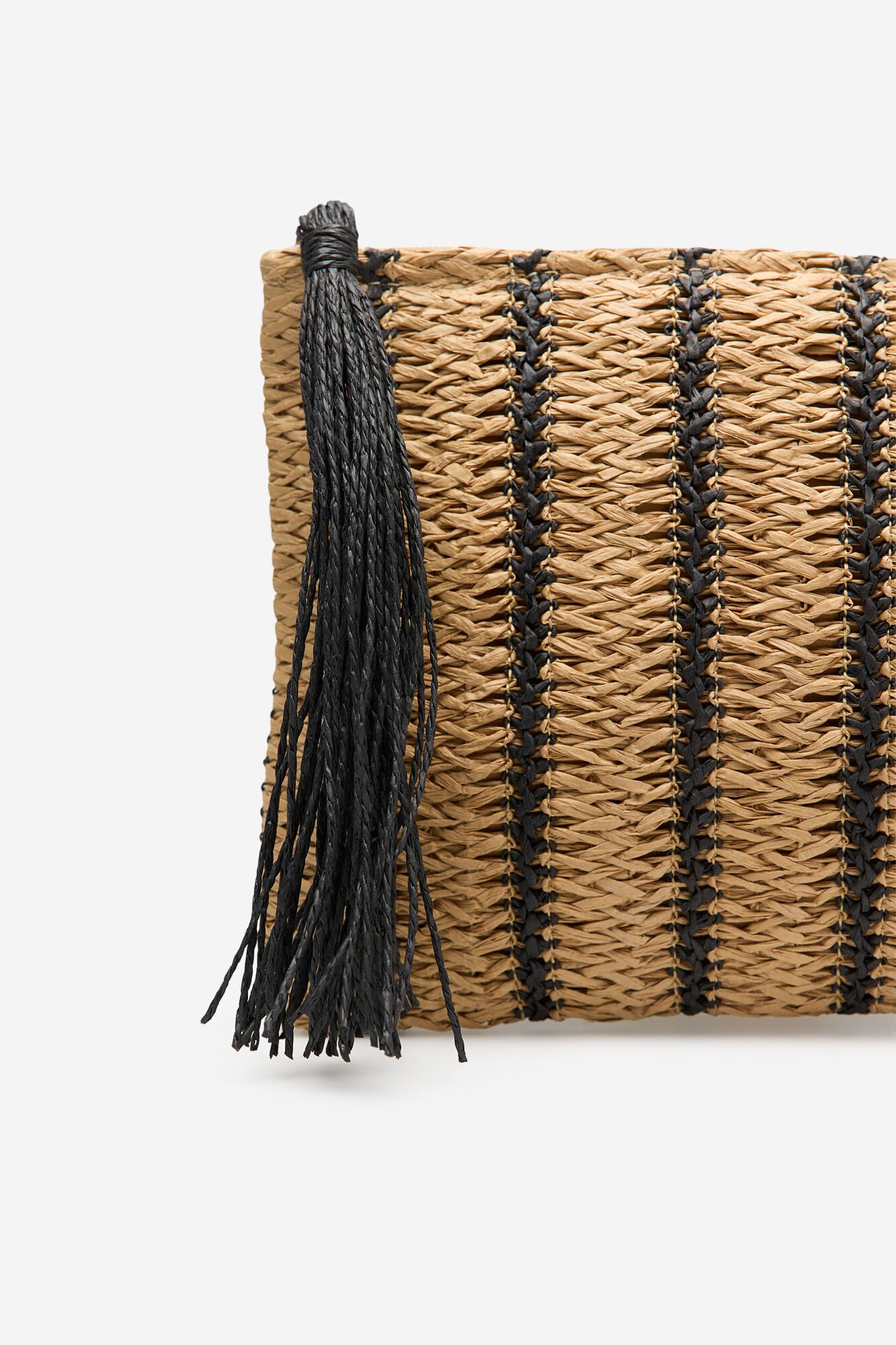 Cortefiel Carteira de m&atilde;o em r&aacute;fia