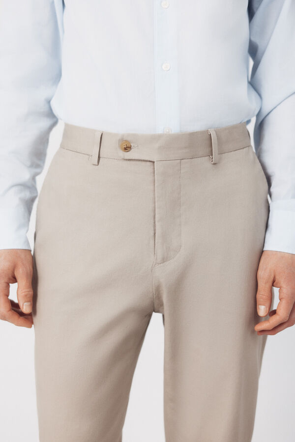 Cortefiel Cal&ccedil;a coordenada em mistura de linho Tostado