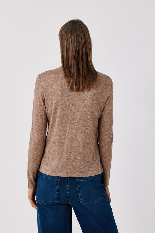 Cortefiel Scarf T-shirt Beige