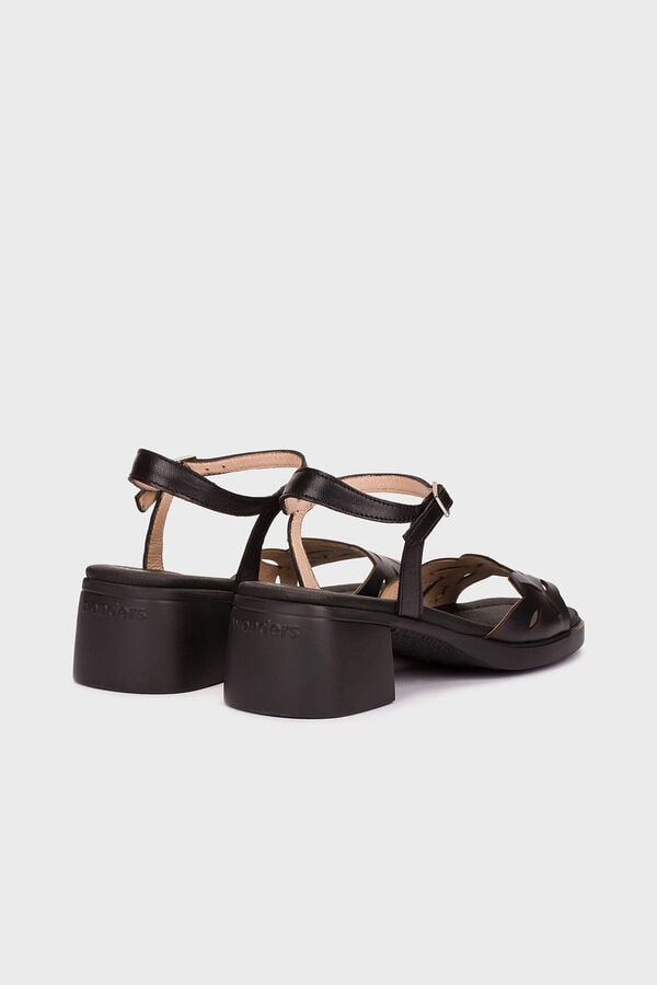 Wonders Sand&aacute;lias Moai01 Preto