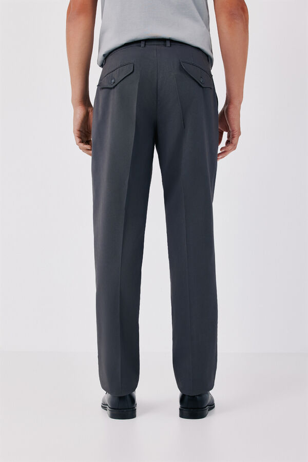 Cortefiel Chinos with comfort pleats regular Dark grey