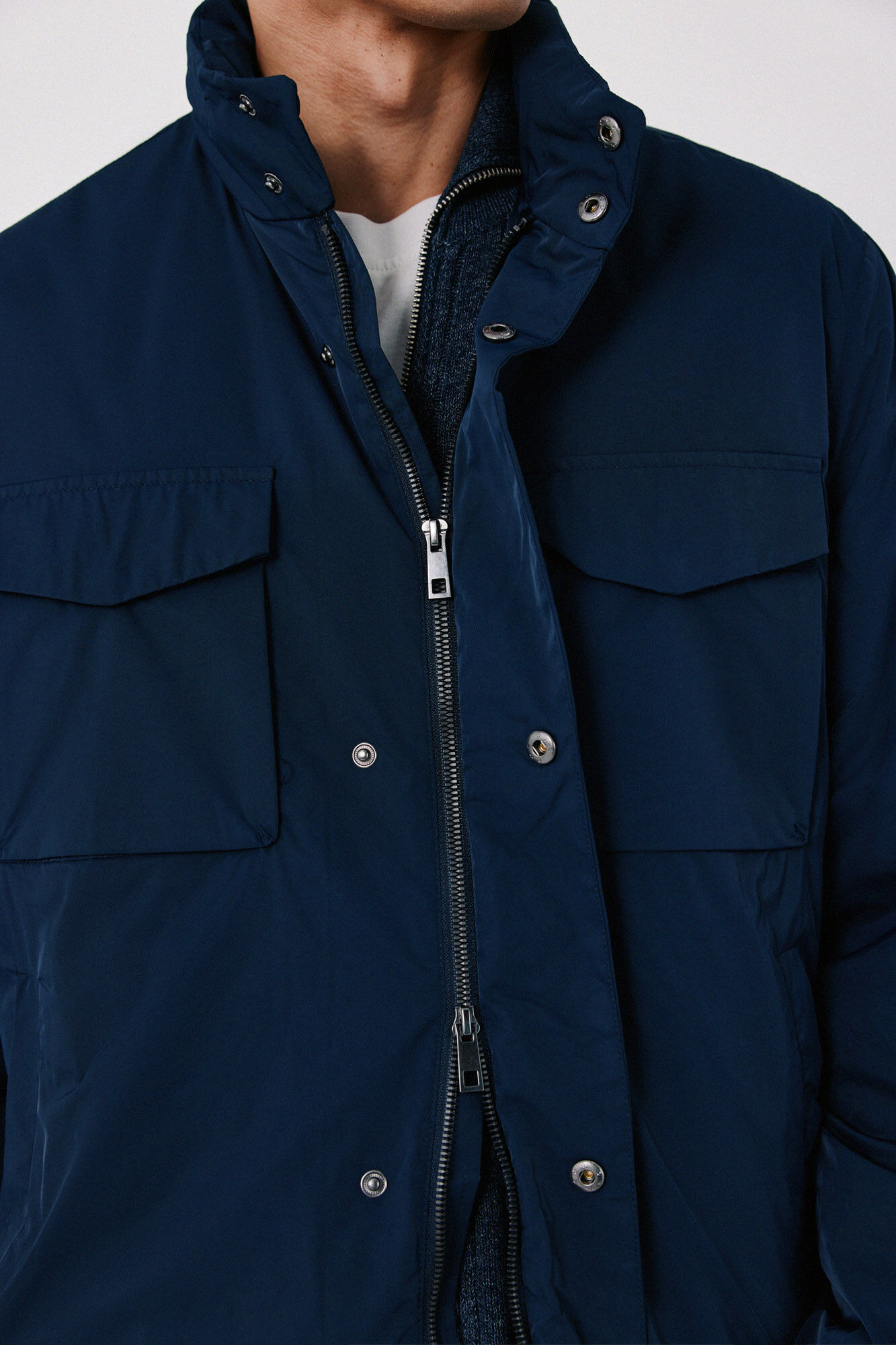 Cortefiel 4-pocket technical jacket