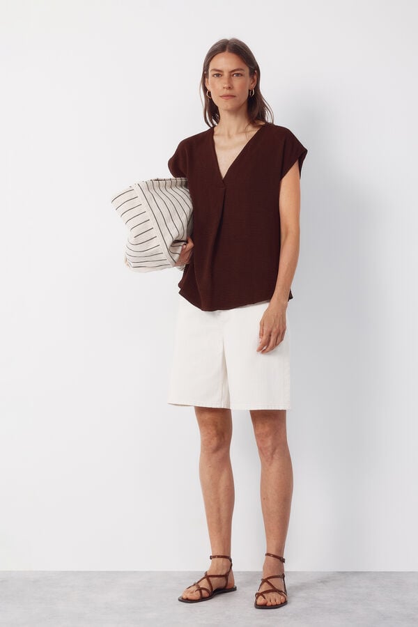 Cortefiel Flowy short-sleeve blouse Dark brown