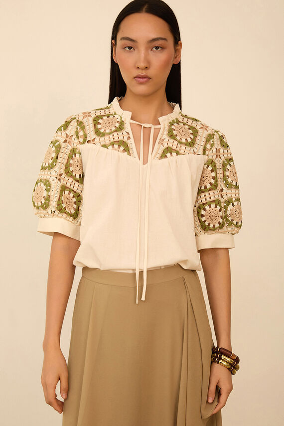 Blusa con crochet