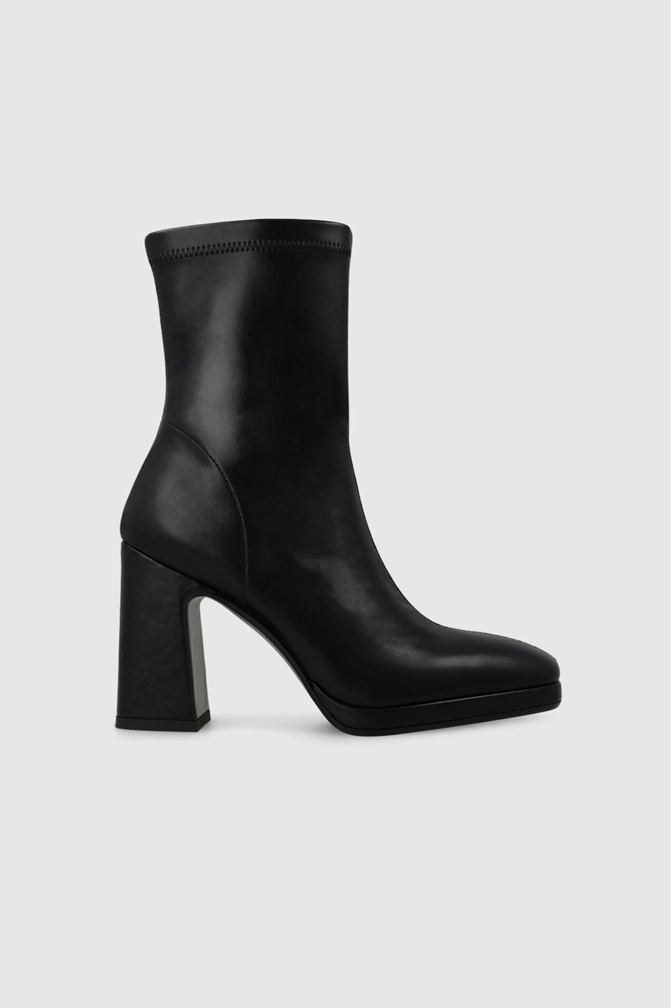 Lodi Botins de camur&ccedil;a com salto