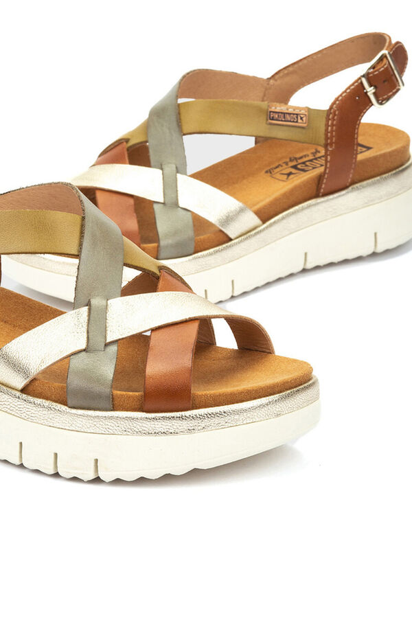 Pikolinos Women's buckle sandals Brown